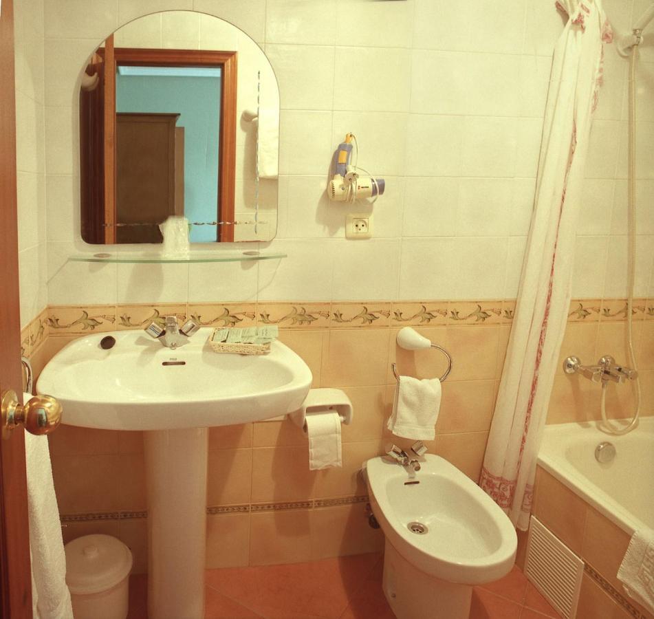 Casa Manoli Luarca Guest House Almuna Luaran gambar